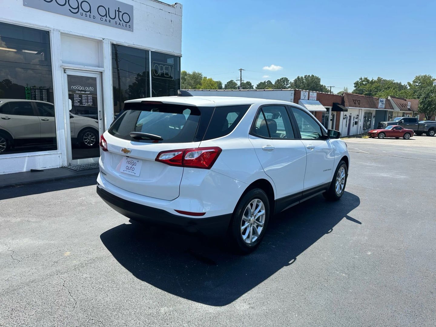 2021 Chevrolet Equinox LS - Photo 4