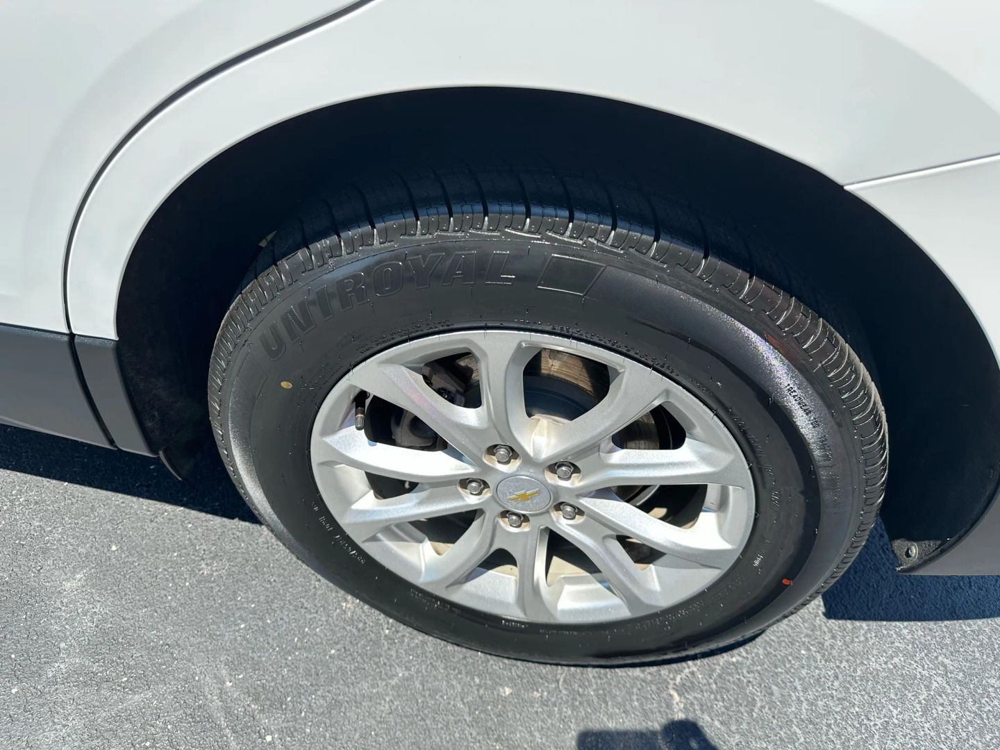 2021 Chevrolet Equinox LS - Photo 7