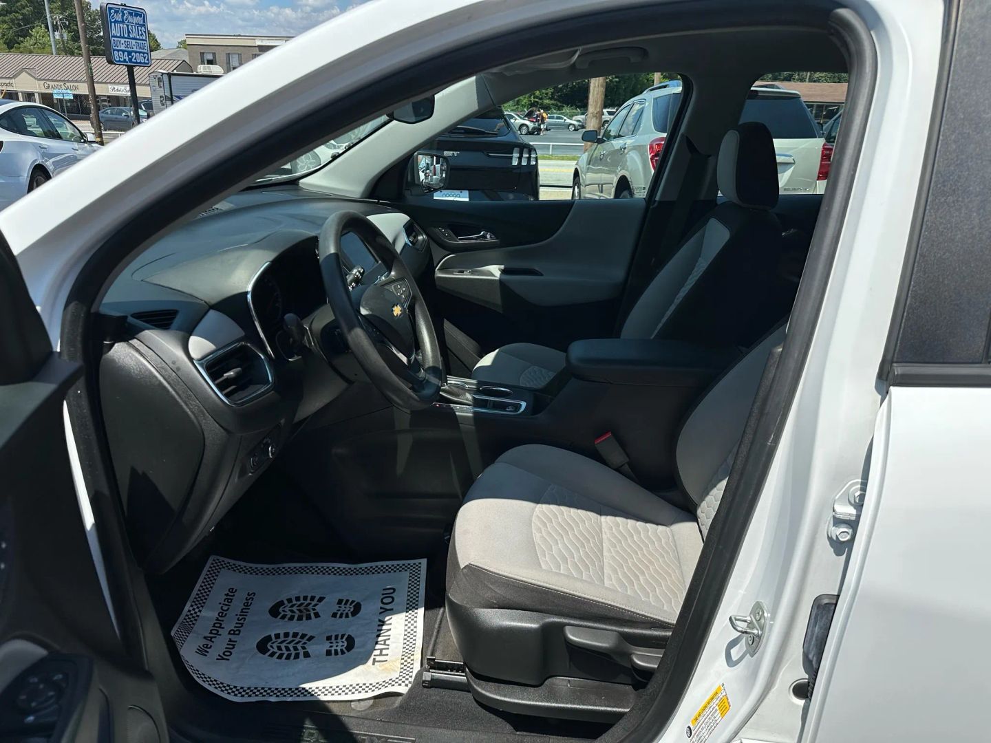 2021 Chevrolet Equinox LS - Photo 9