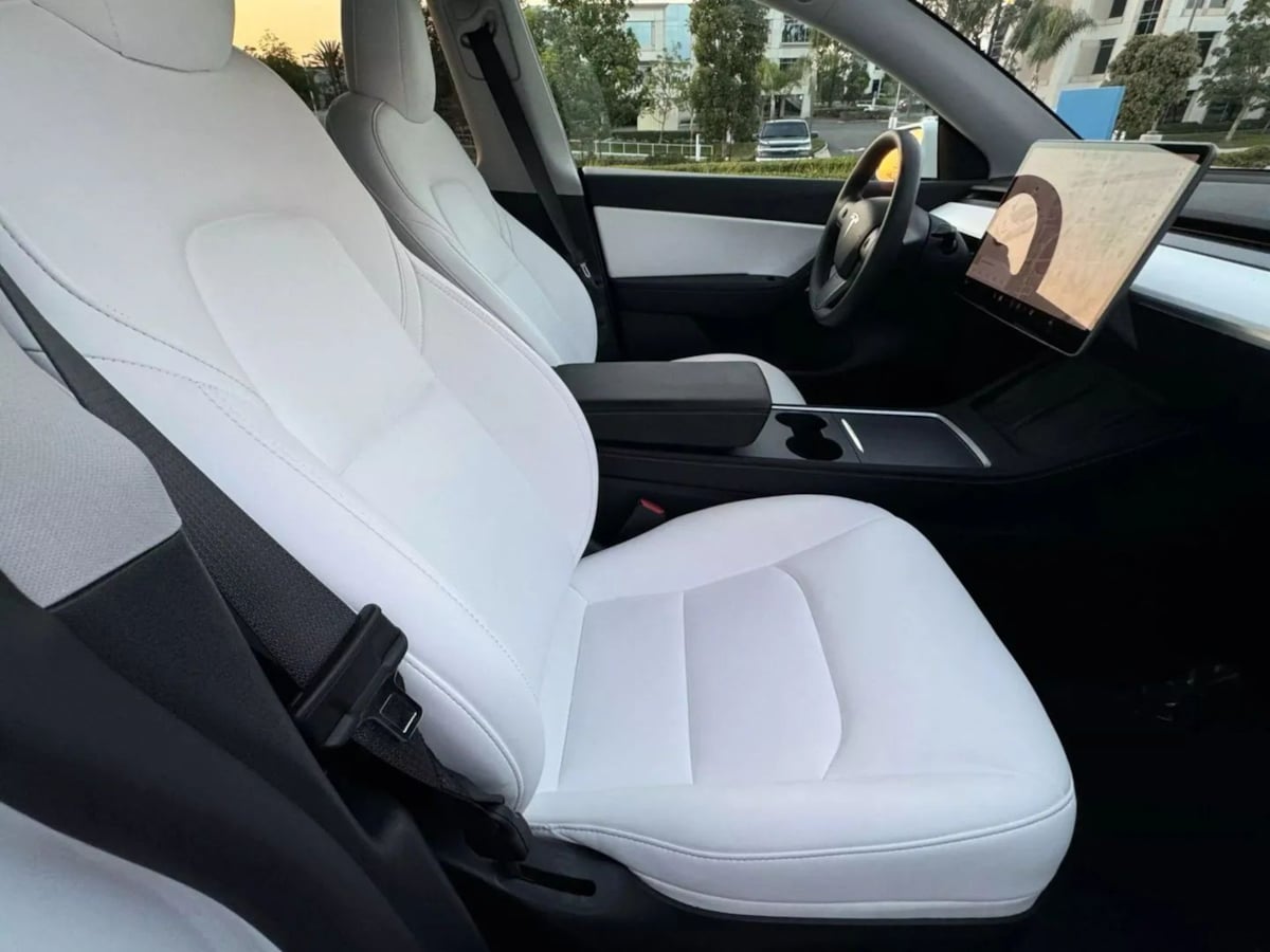 2023 Tesla Model Y Long Range - Photo 13