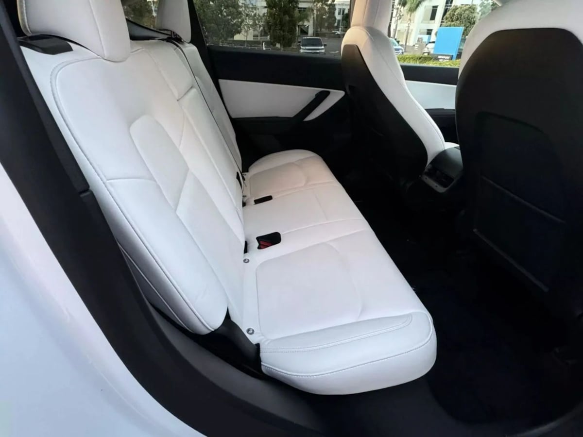 2023 Tesla Model Y Long Range - Photo 15
