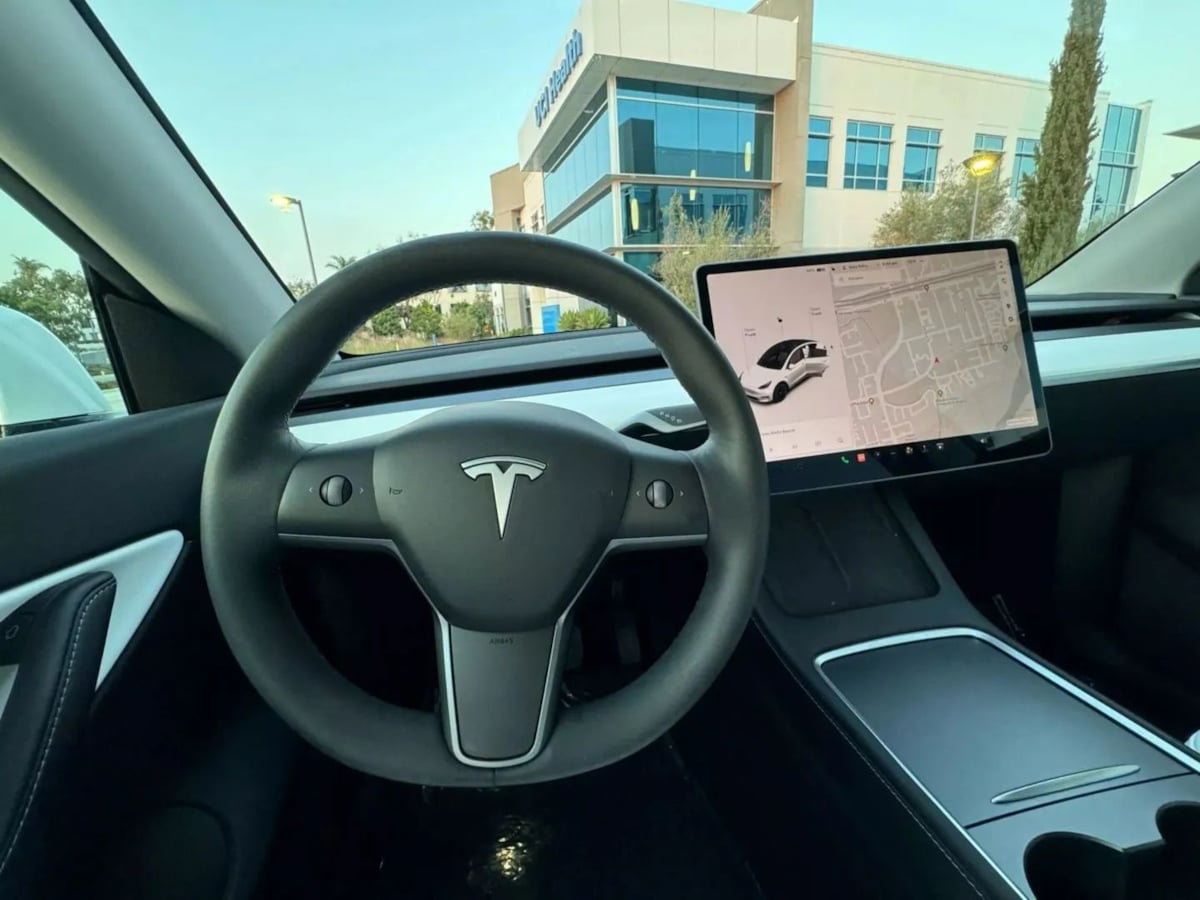 2023 Tesla Model Y Long Range - Photo 23