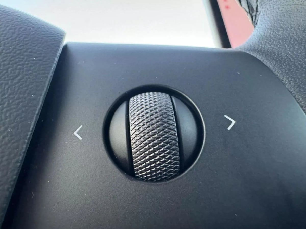 2023 Tesla Model Y Long Range - Photo 24