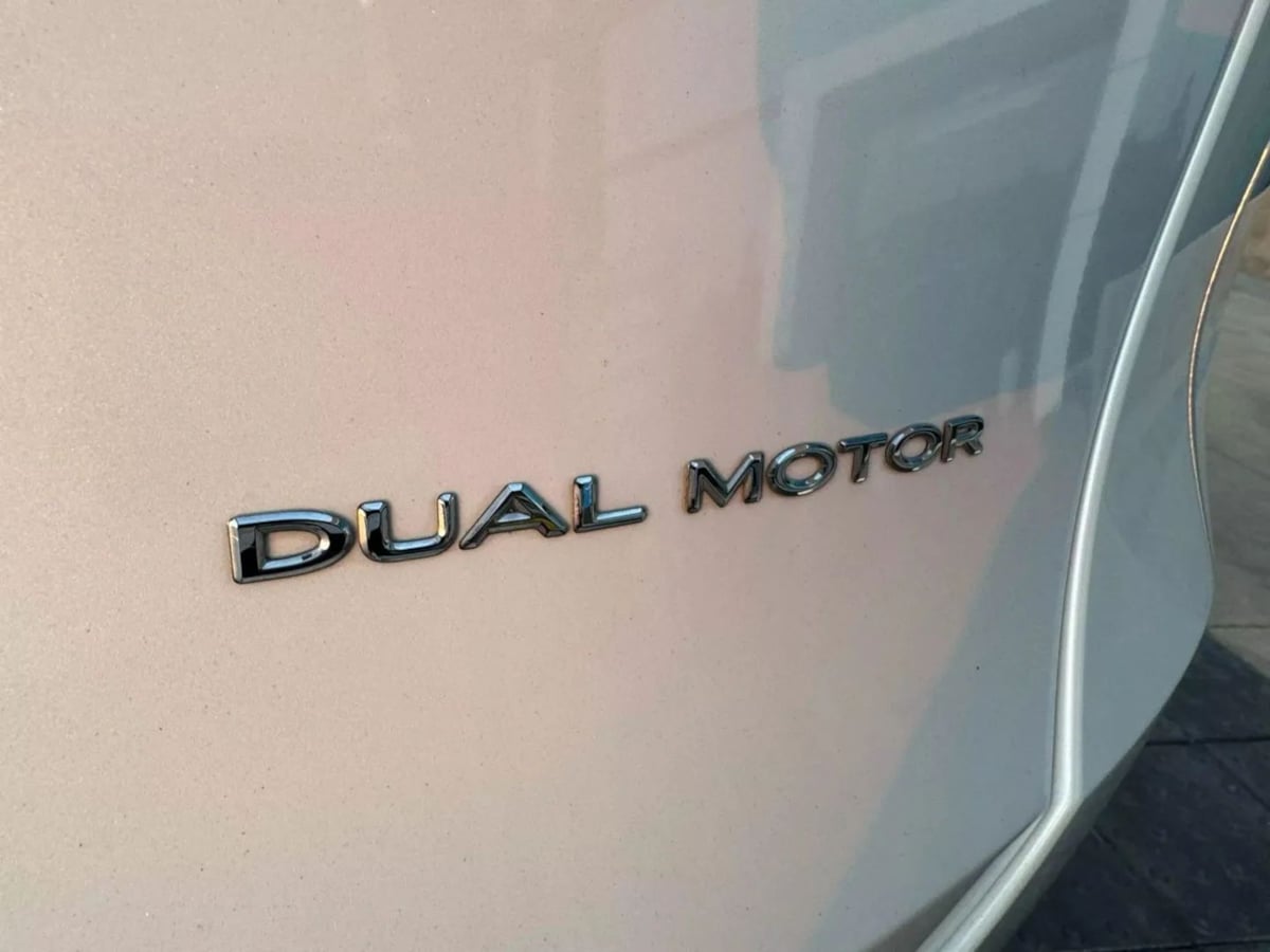 2023 Tesla Model Y Long Range - Photo 28