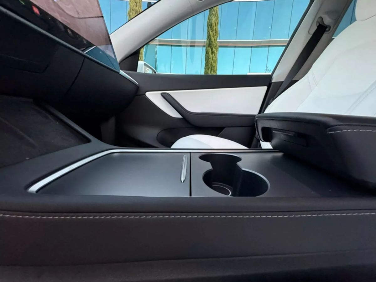 2023 Tesla Model Y Long Range - Photo 29