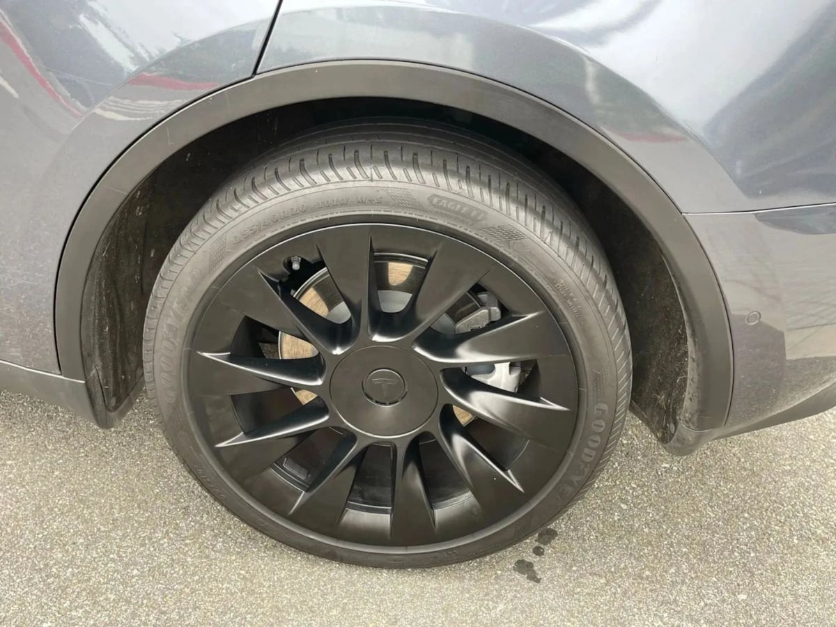 2023 Tesla Model Y Long Range - Photo 33