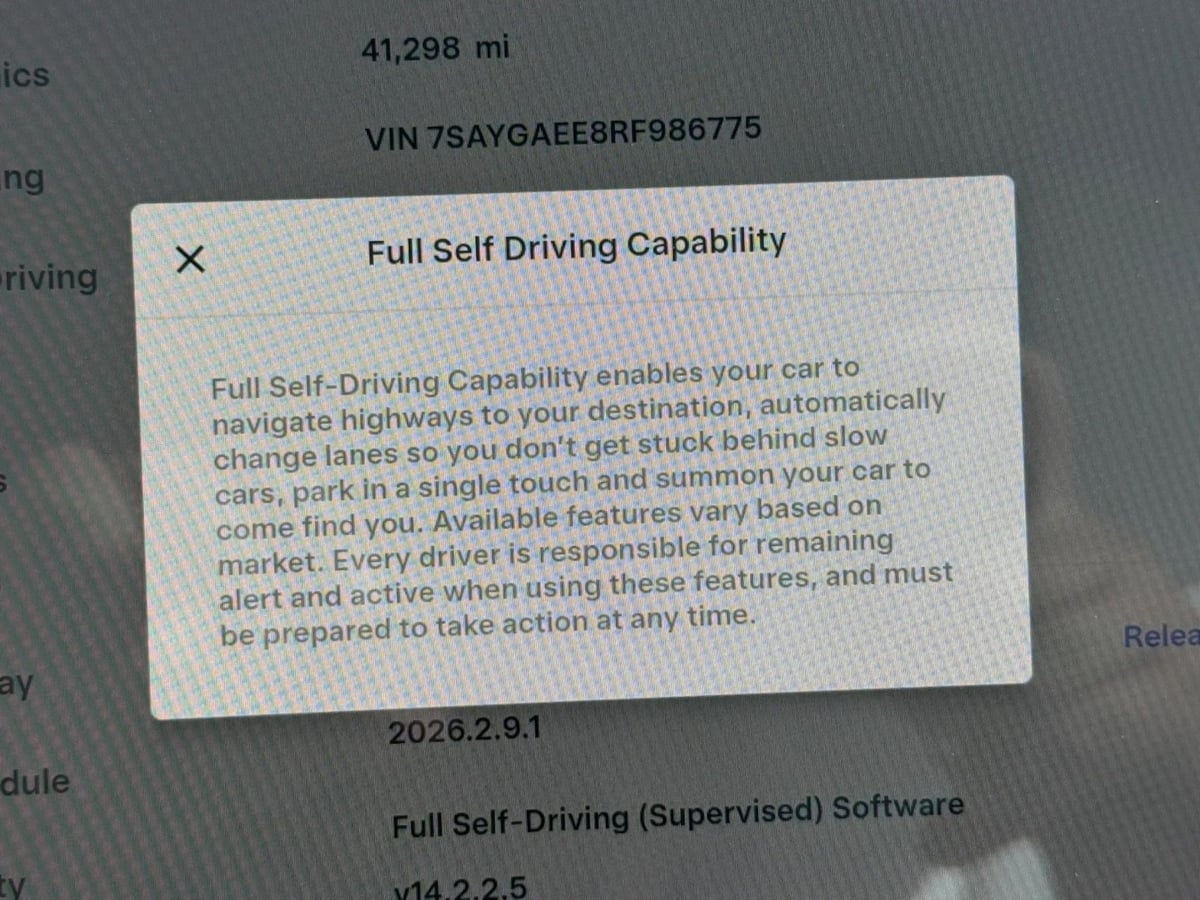 2024 Tesla Model Y Long Range - Photo 13