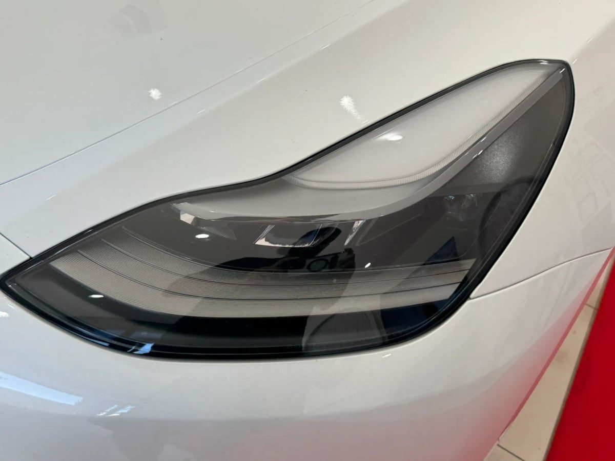 2024 Tesla Model Y Long Range - Photo 34