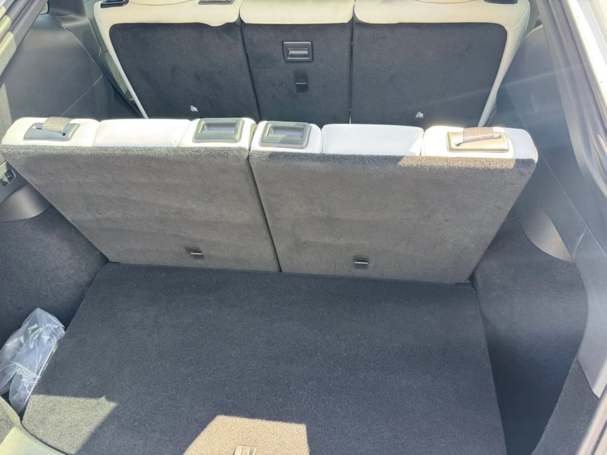 2024 Tesla Model Y Long Range - Photo 38