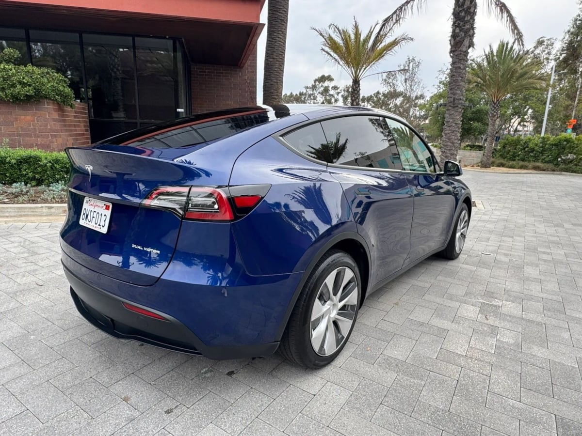 2023 Tesla Model Y Long Range - Photo 5