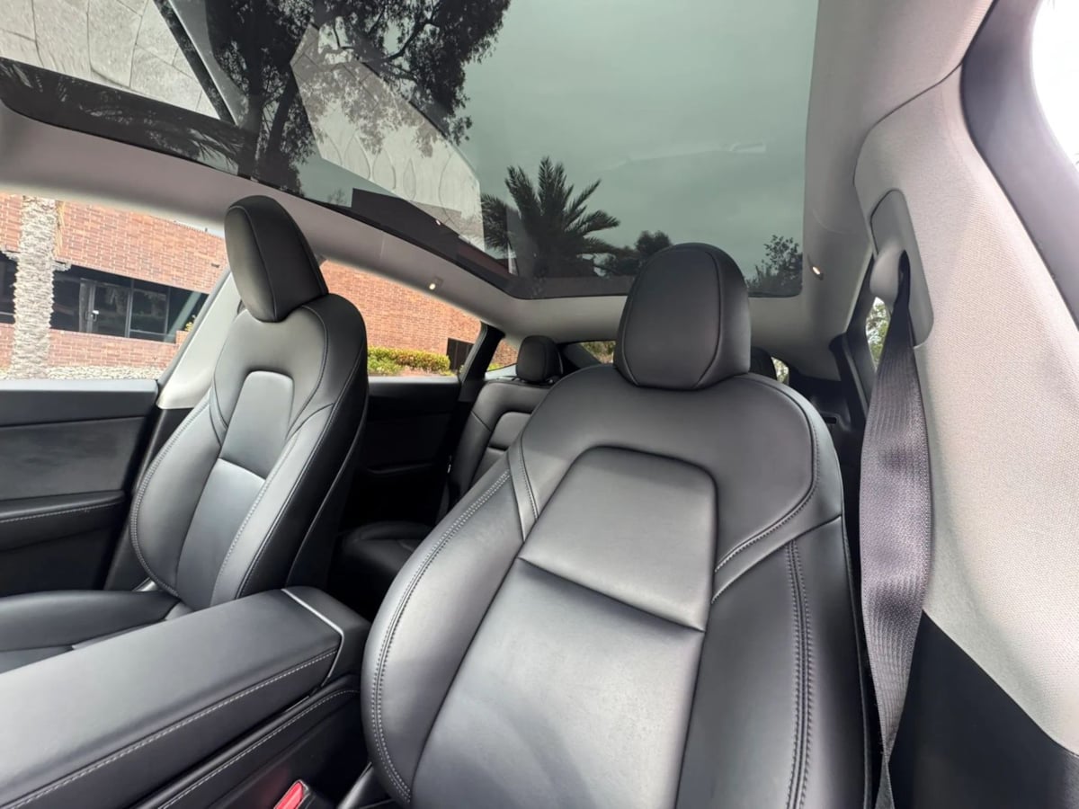 2023 Tesla Model Y Long Range - Photo 12