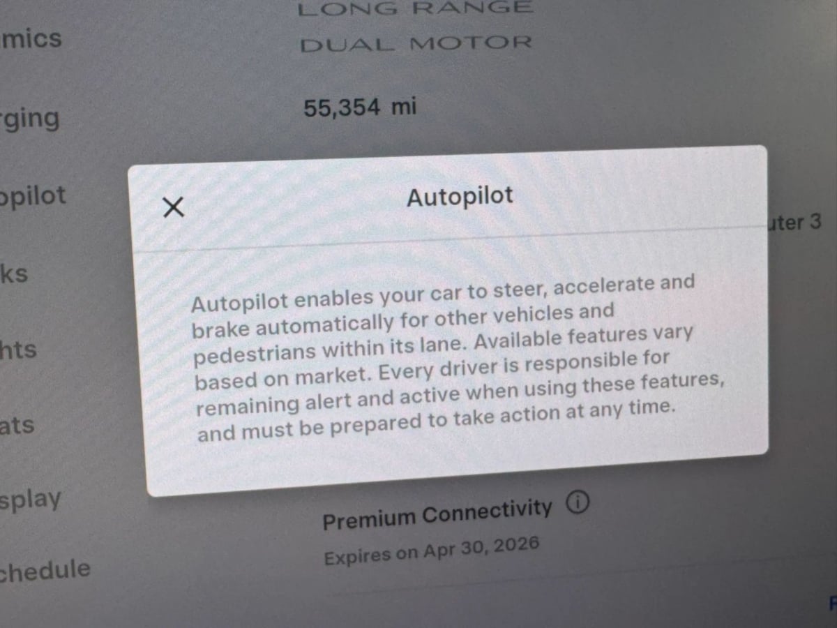 2023 Tesla Model Y Long Range - Photo 18
