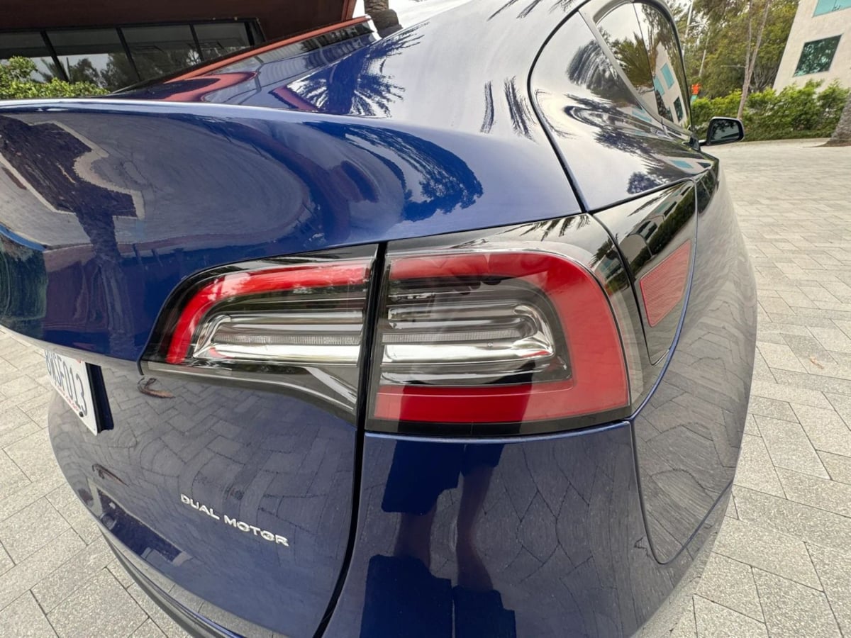 2023 Tesla Model Y Long Range - Photo 30
