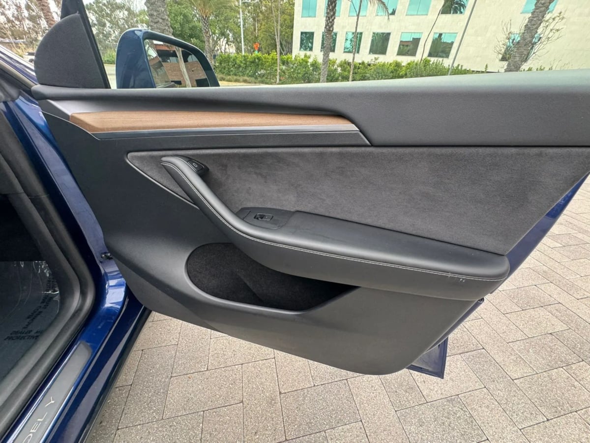 2023 Tesla Model Y Long Range - Photo 35
