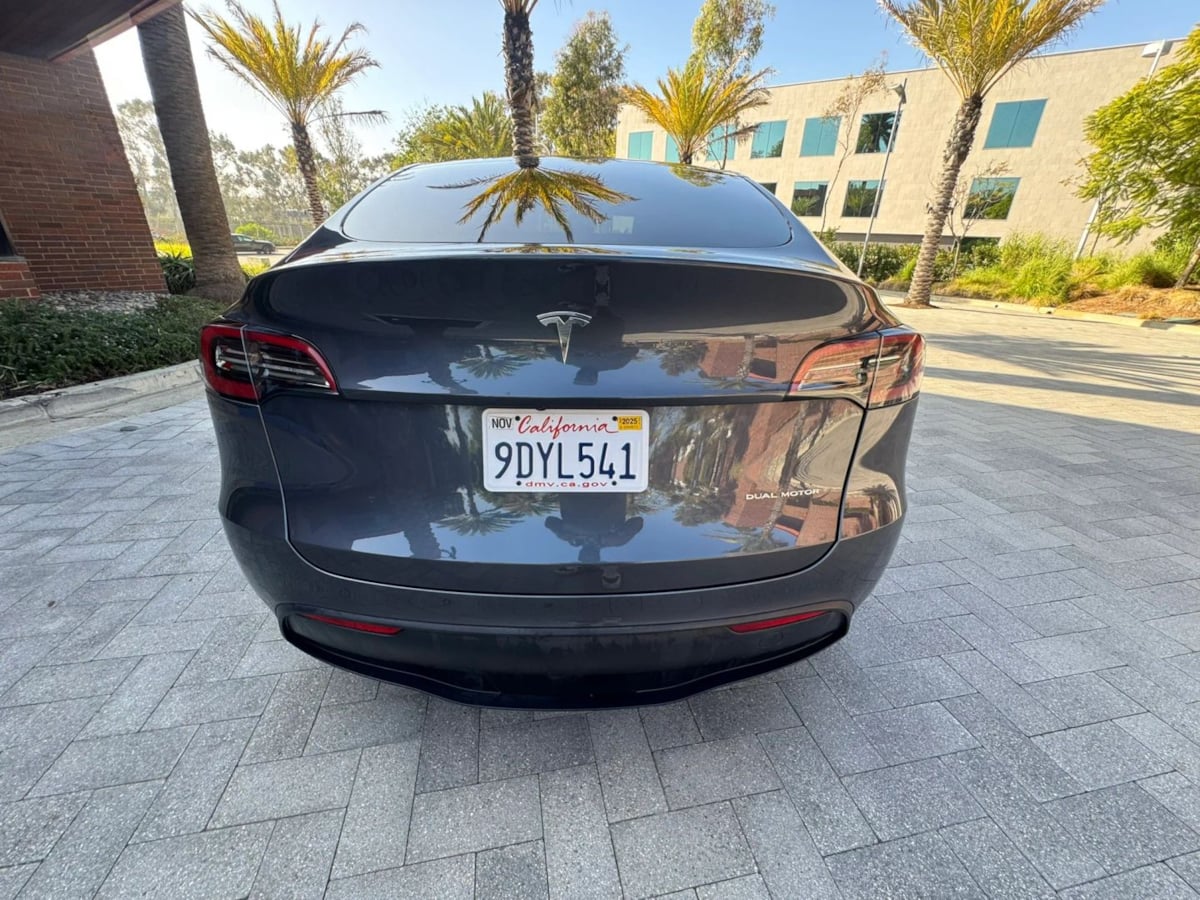 2024 Tesla Model Y Long Range - Photo 7