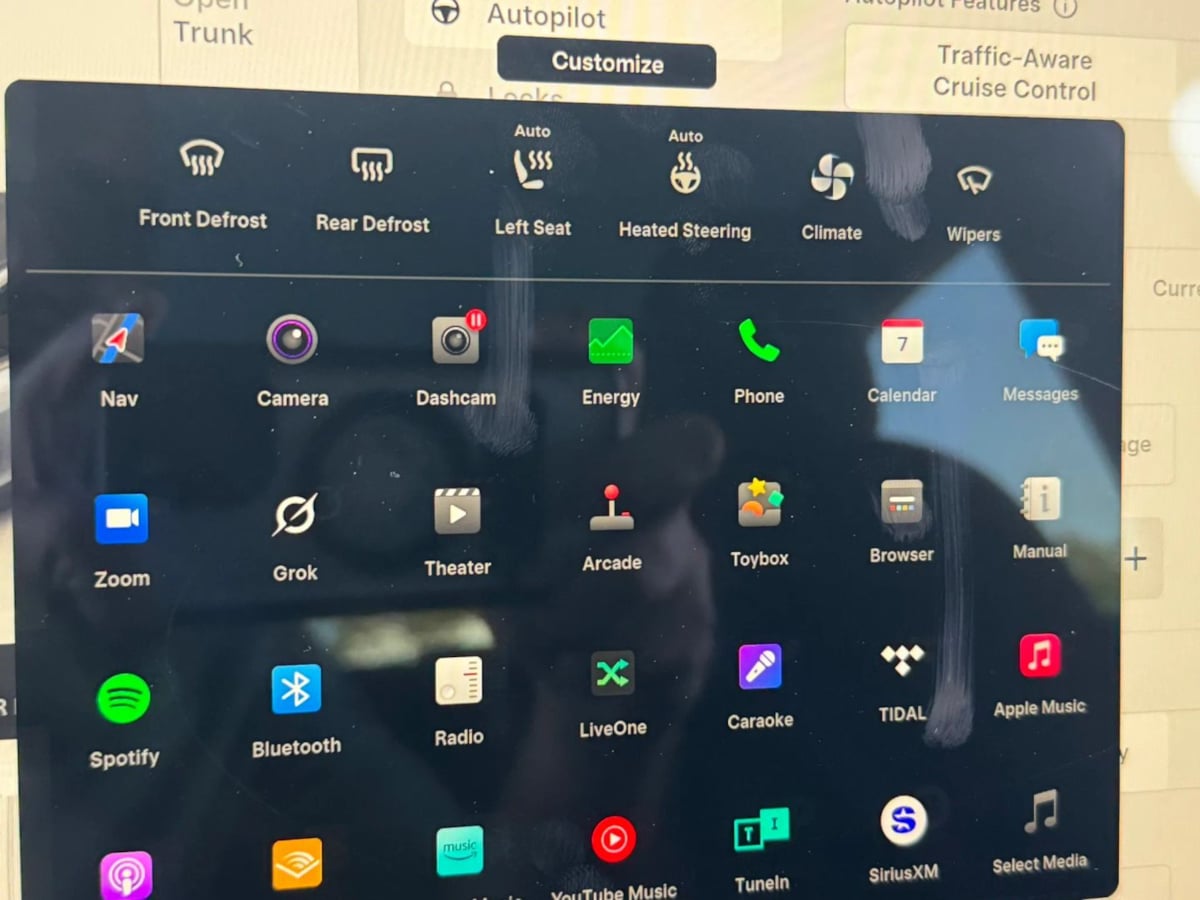 2024 Tesla Model Y Long Range - Photo 20