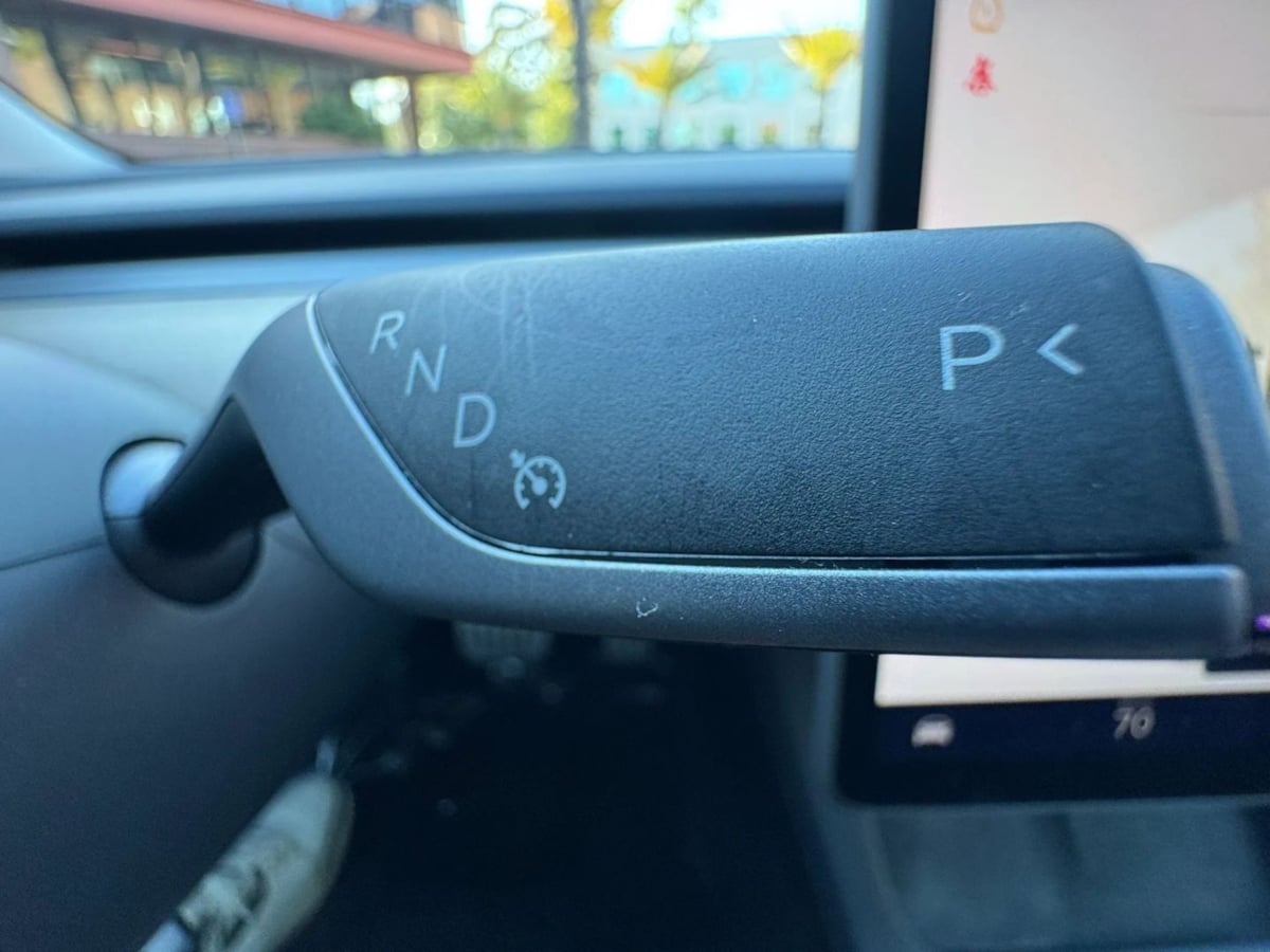 2024 Tesla Model Y Long Range - Photo 32