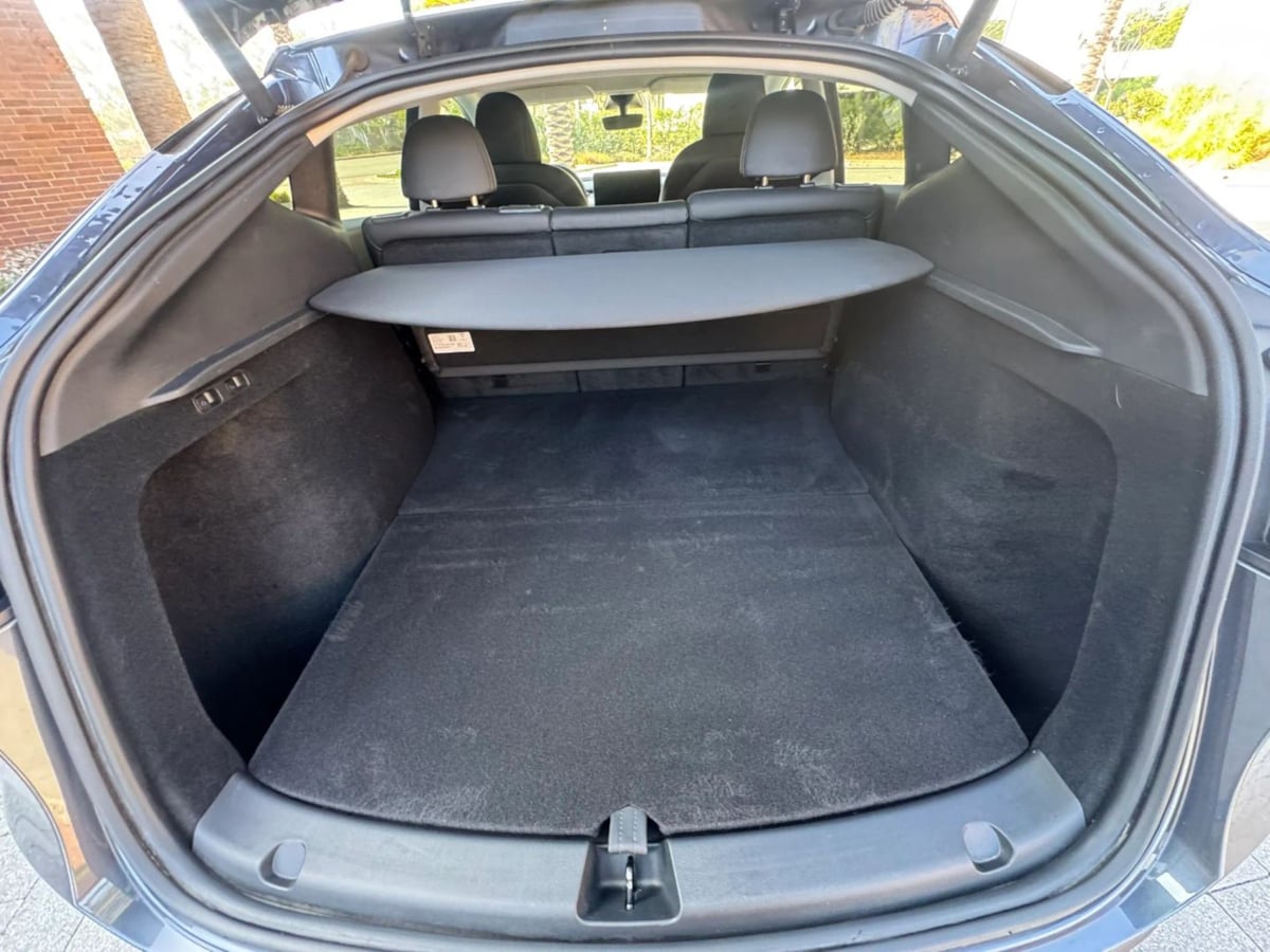 2024 Tesla Model Y Long Range - Photo 42