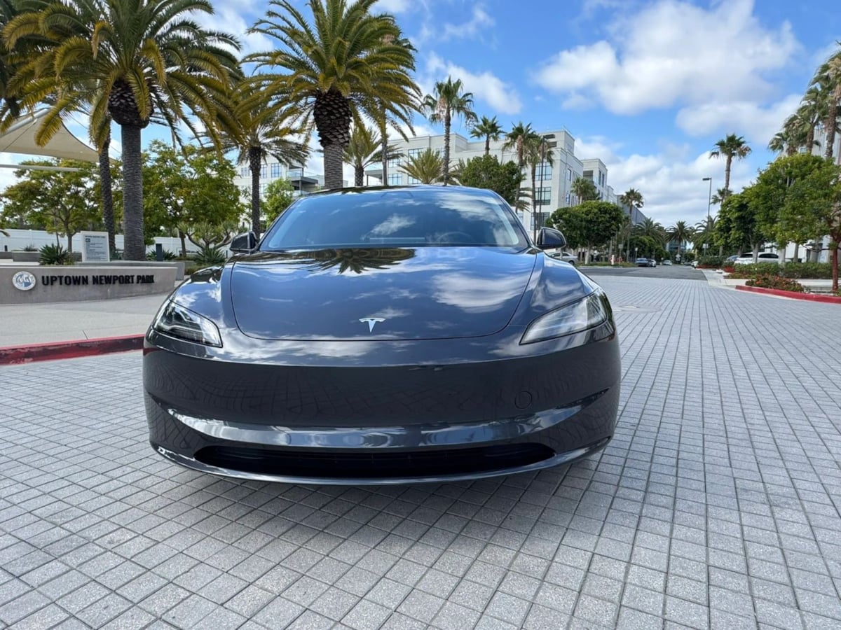 2025 Tesla Model 3 Long Range - Photo 4