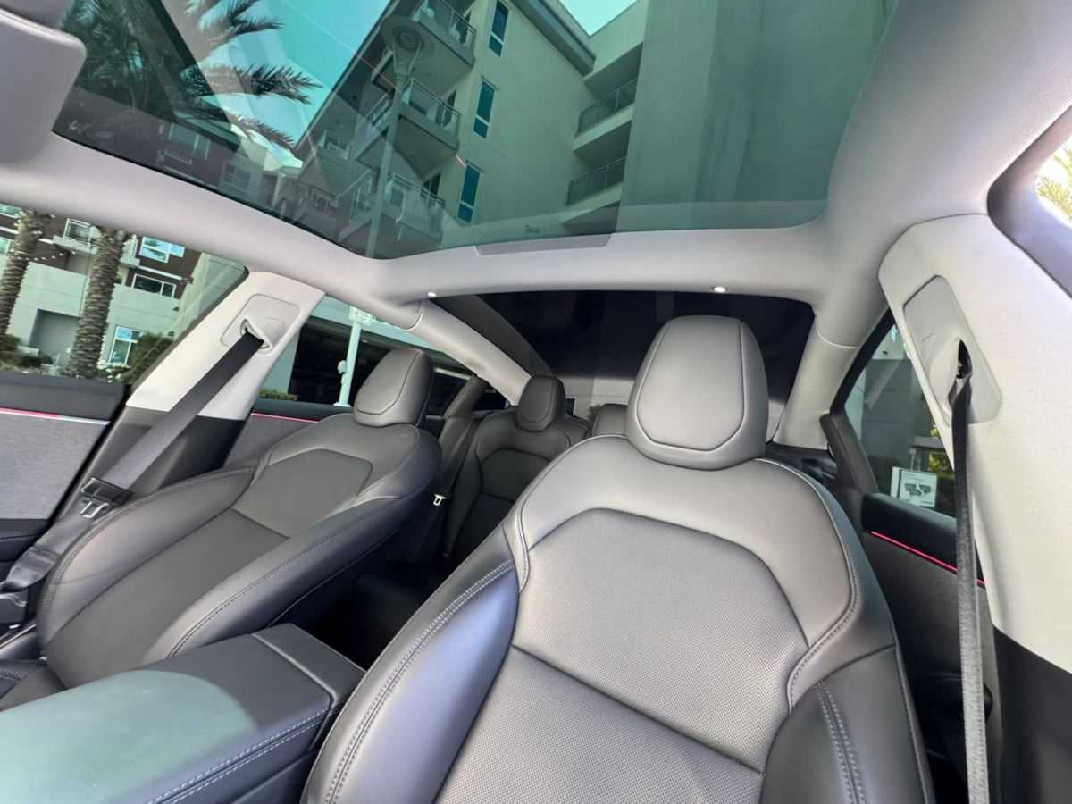 2025 Tesla Model 3 Long Range - Photo 12
