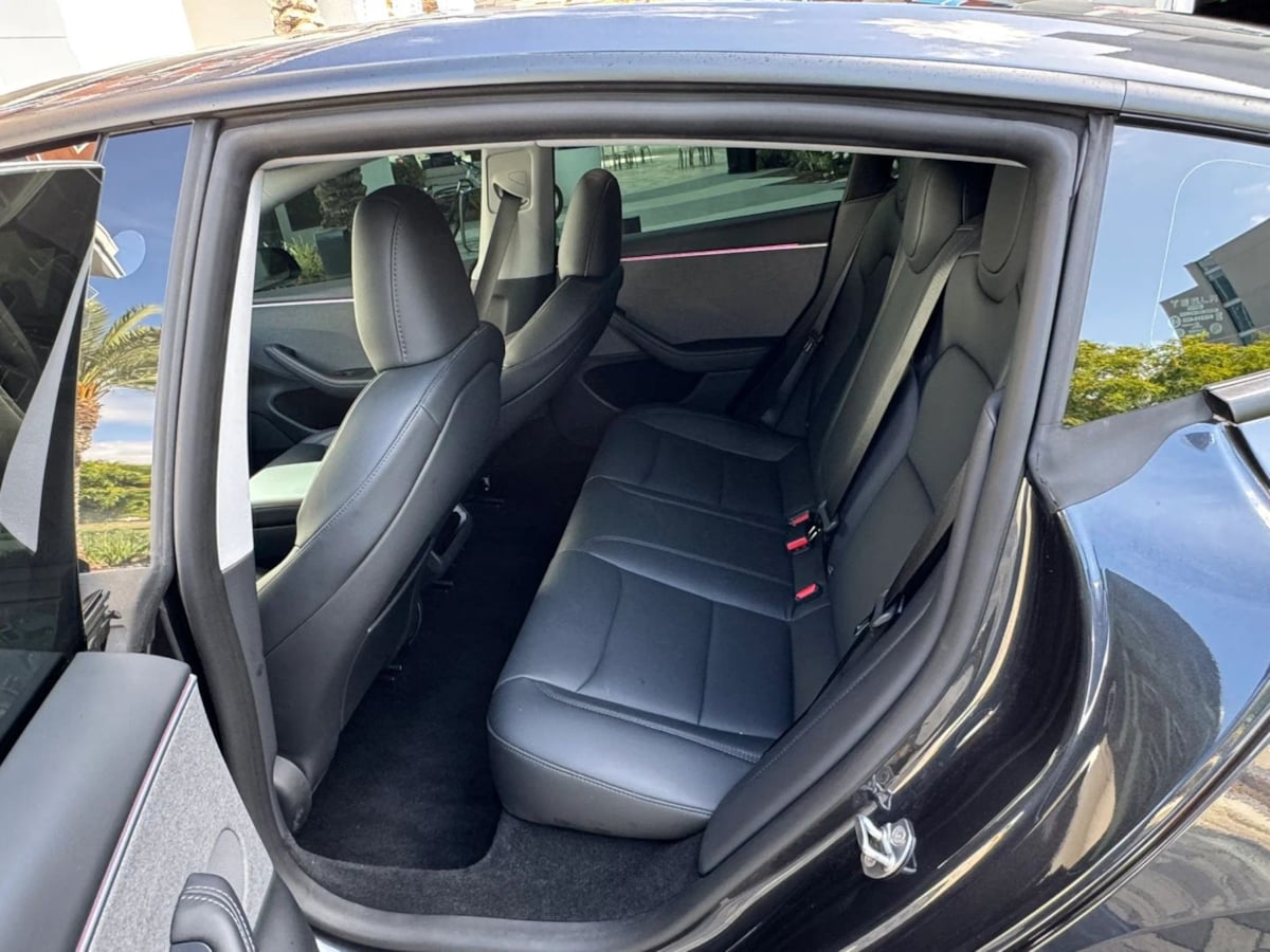 2025 Tesla Model 3 Long Range - Photo 14
