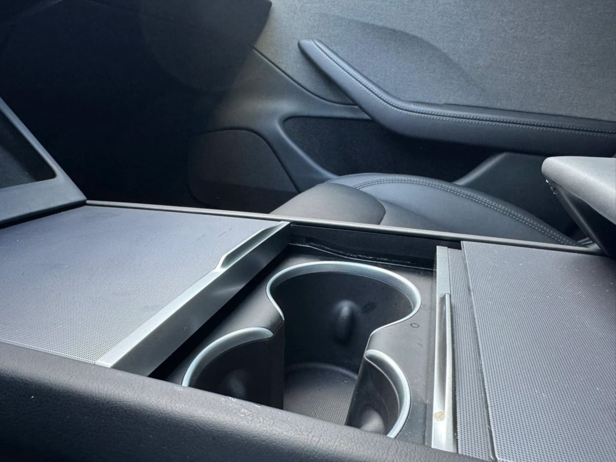 2025 Tesla Model 3 Long Range - Photo 40