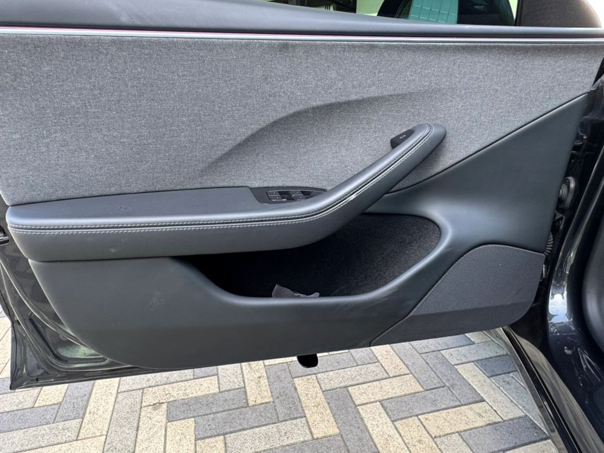2025 Tesla Model 3 Long Range - Photo 43