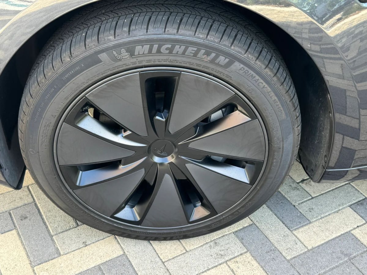 2025 Tesla Model 3 Long Range - Photo 47
