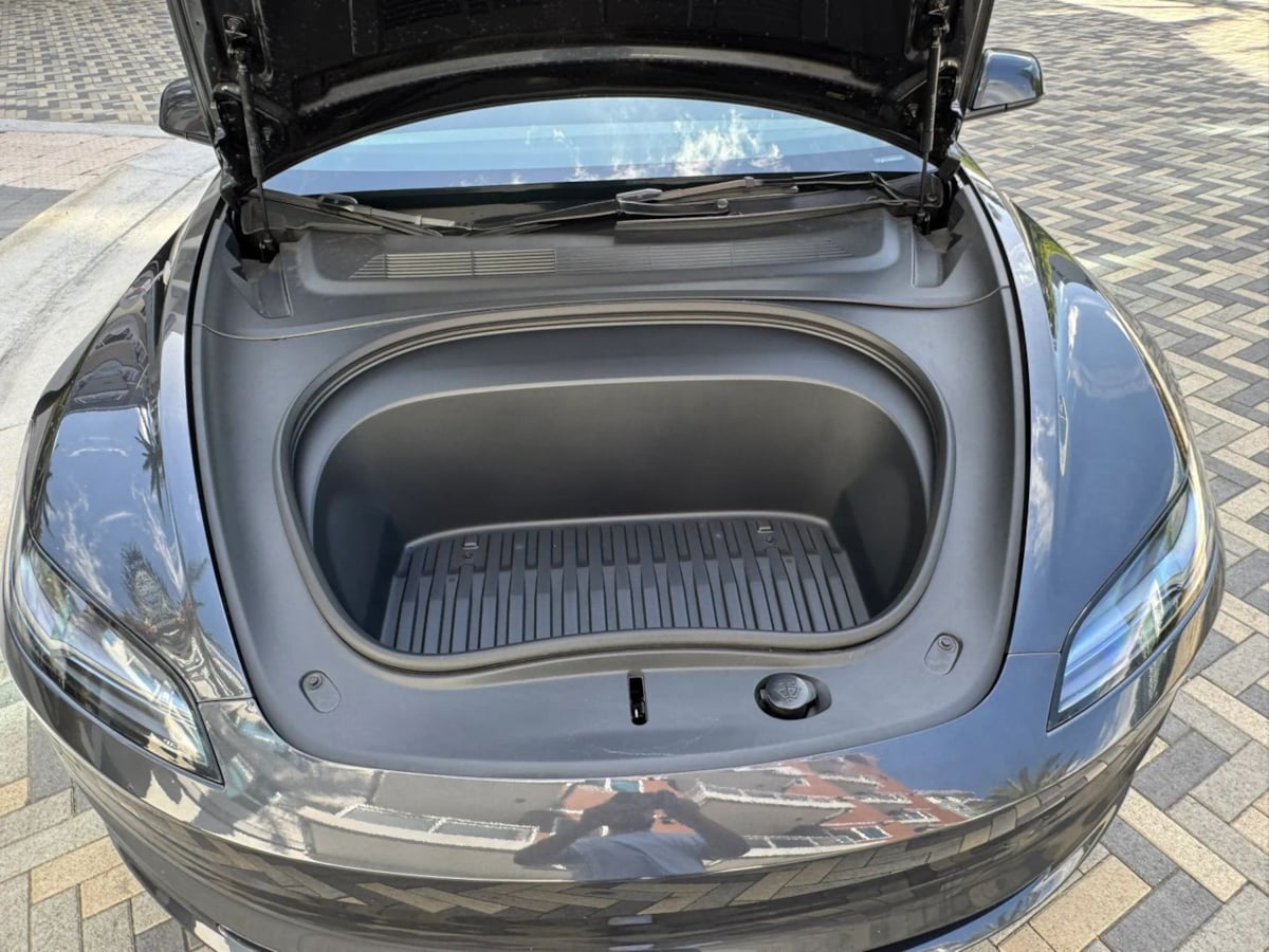 2025 Tesla Model 3 Long Range - Photo 51