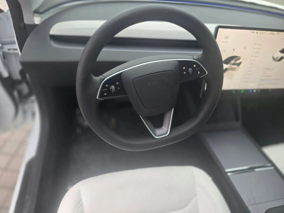 2025 Tesla Model 3 Long Range - Photo 22
