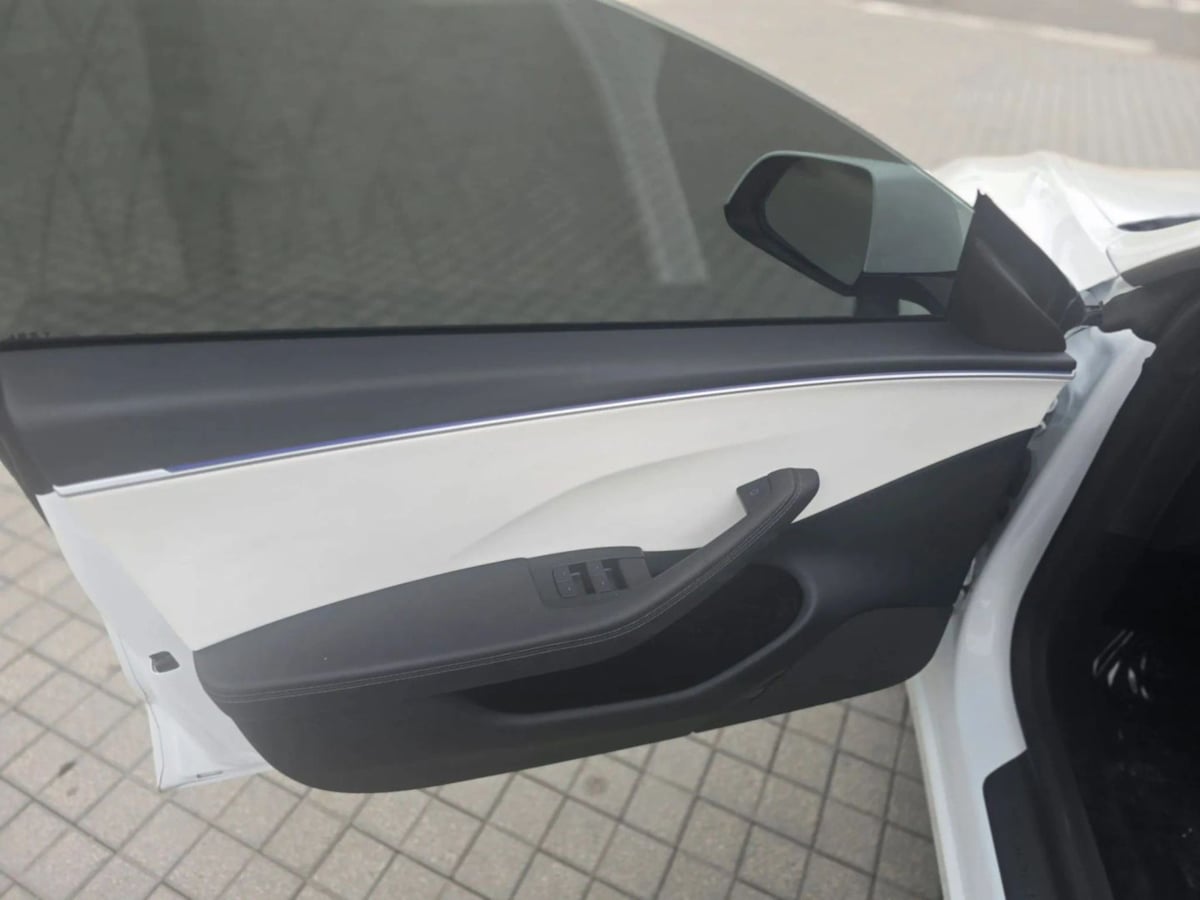 2025 Tesla Model 3 Long Range - Photo 26