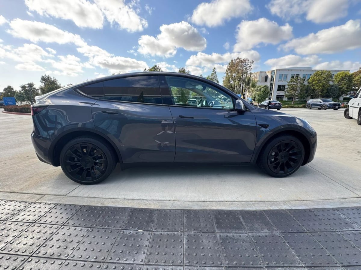 Photo 7 of this Tesla Model Y