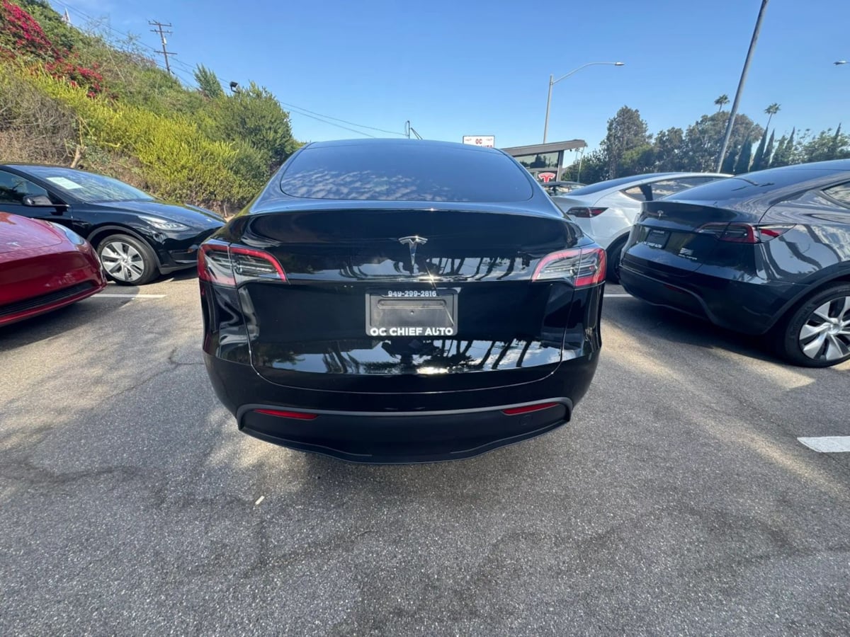 Photo 6 of this Tesla Model Y