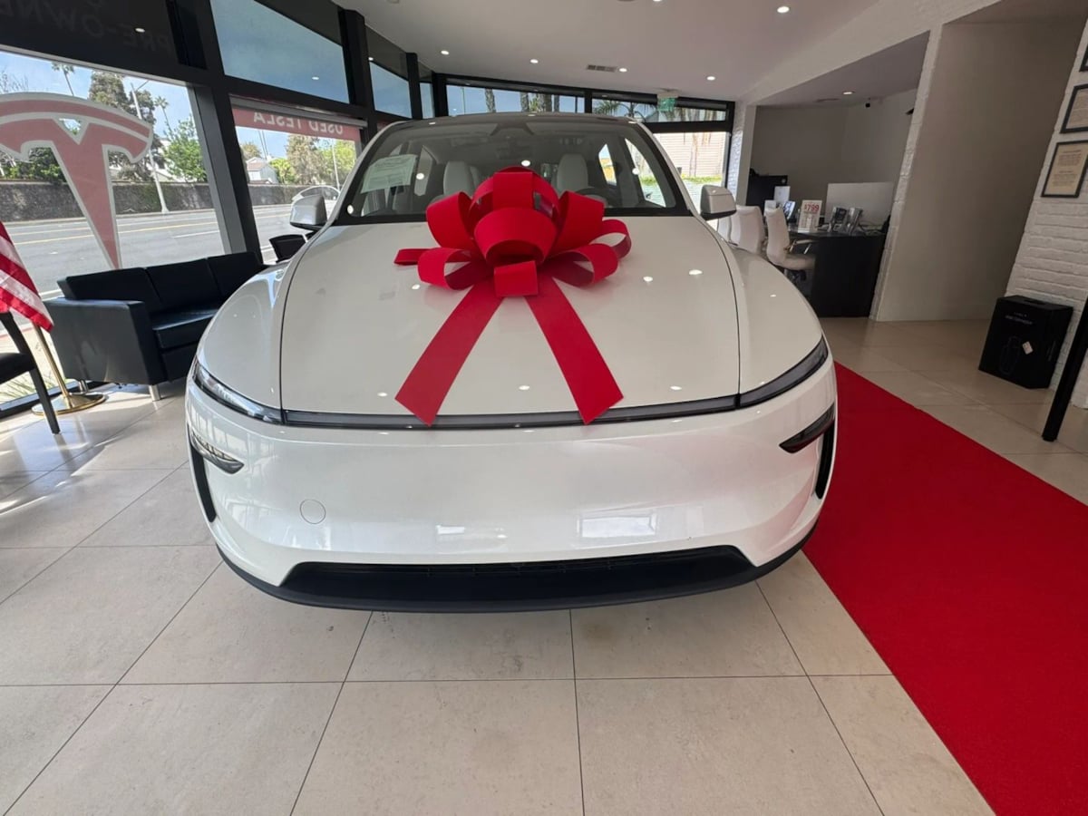 Photo 2 of this Tesla Model Y