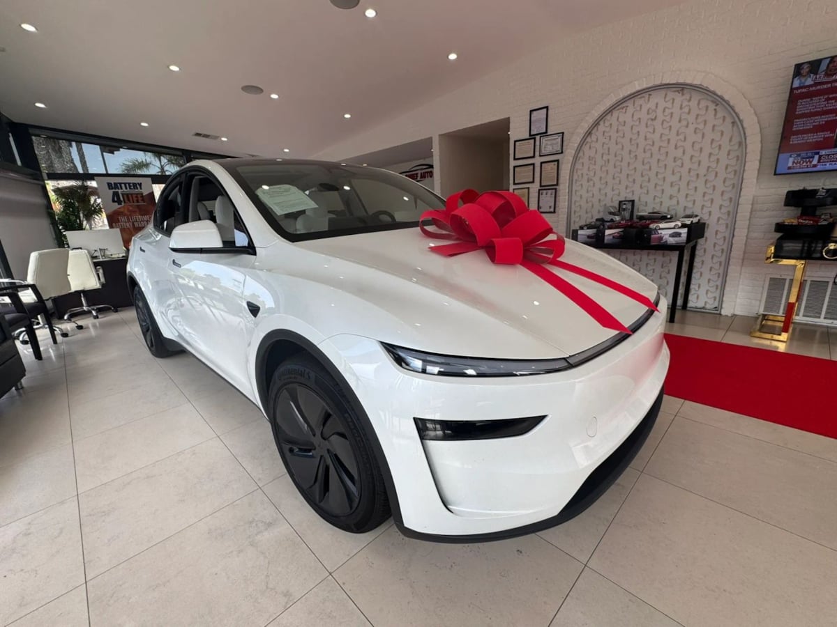 Photo 3 of this Tesla Model Y