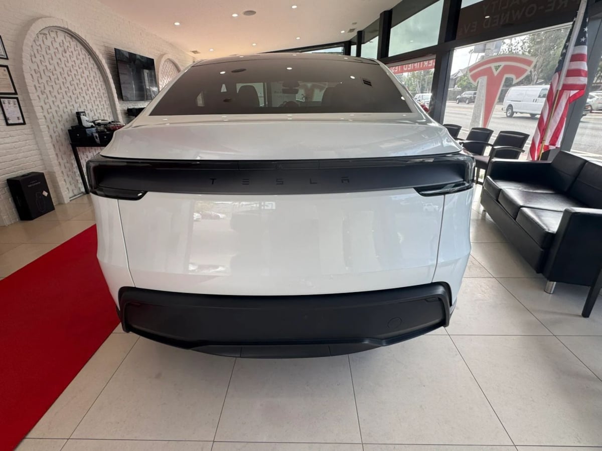 Photo 6 of this Tesla Model Y