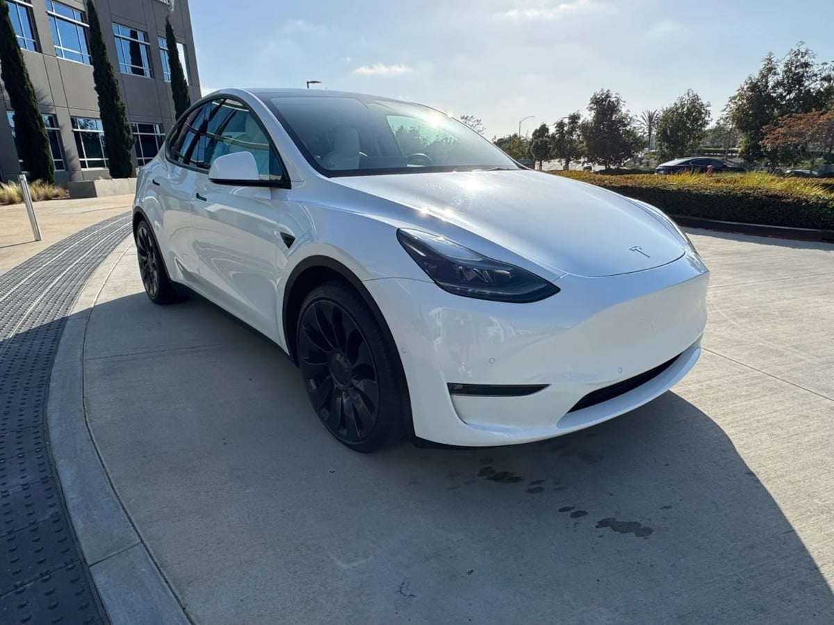 Photo 3 of this Tesla Model Y