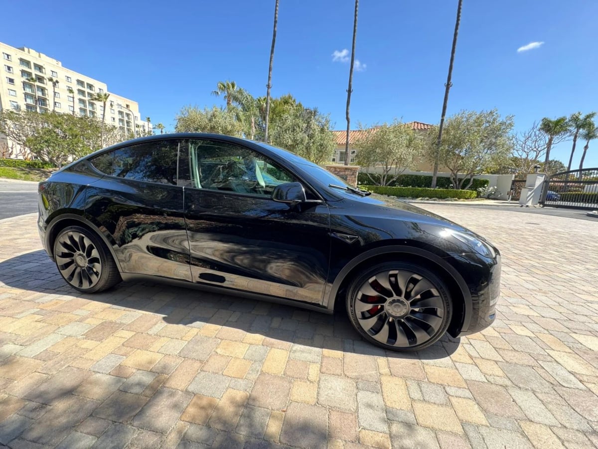 Photo 7 of this Tesla Model Y