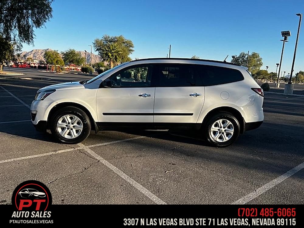 2017 Chevrolet Traverse LS - Photo 2