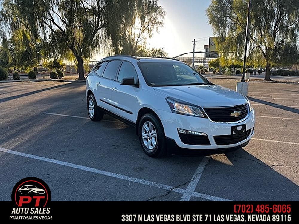 2017 Chevrolet Traverse LS - Photo 7