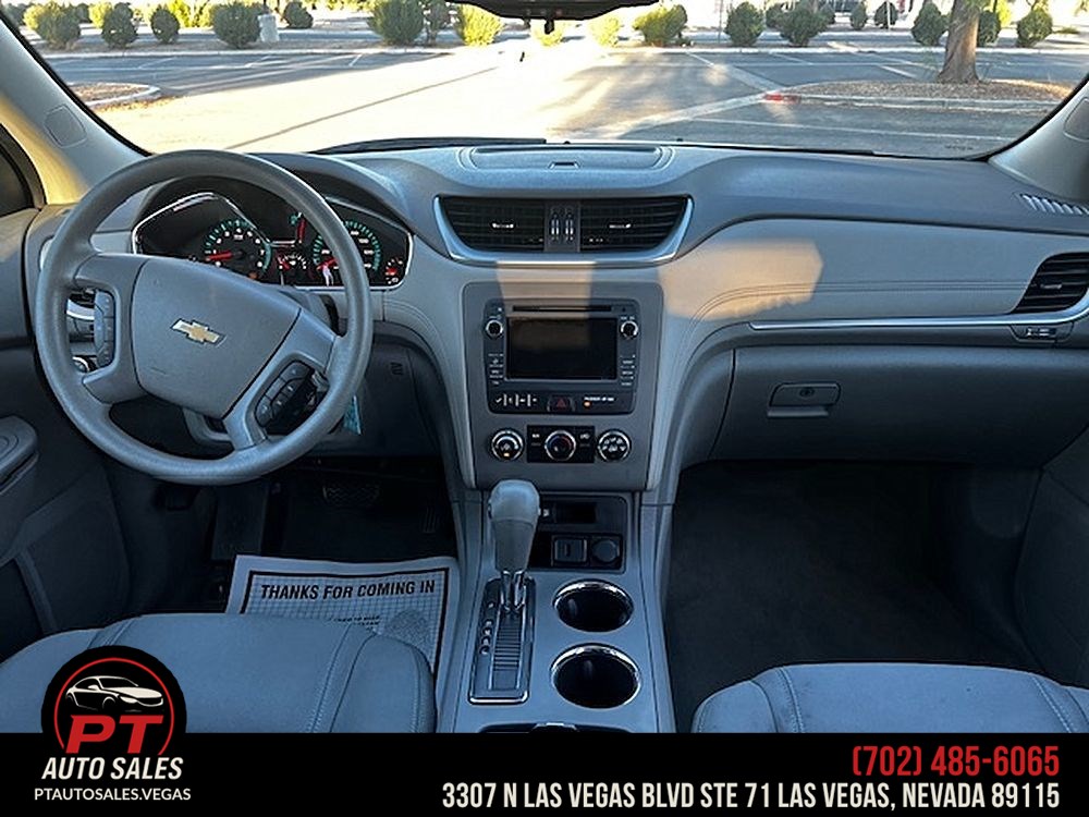 2017 Chevrolet Traverse LS - Photo 15