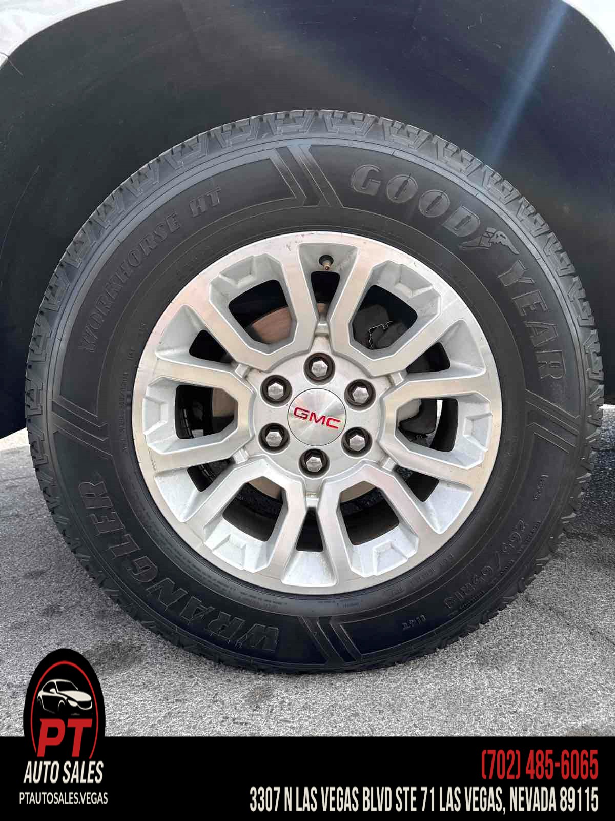 2015 GMC Yukon SLE - Photo 17