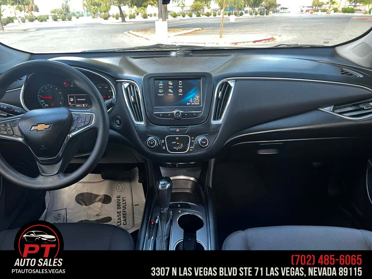 2018 Chevrolet Malibu 1LT - Photo 13