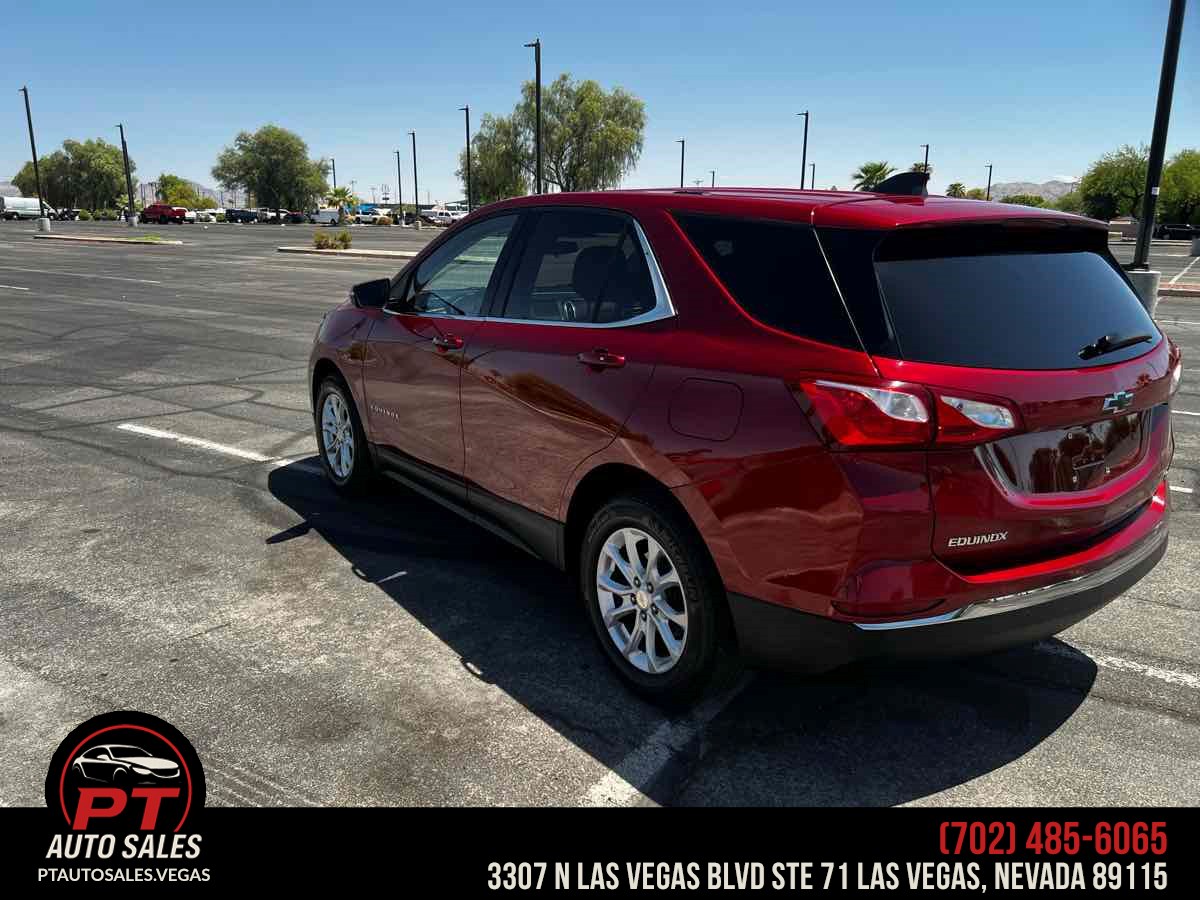 Photo 3 of this Chevrolet Equinox