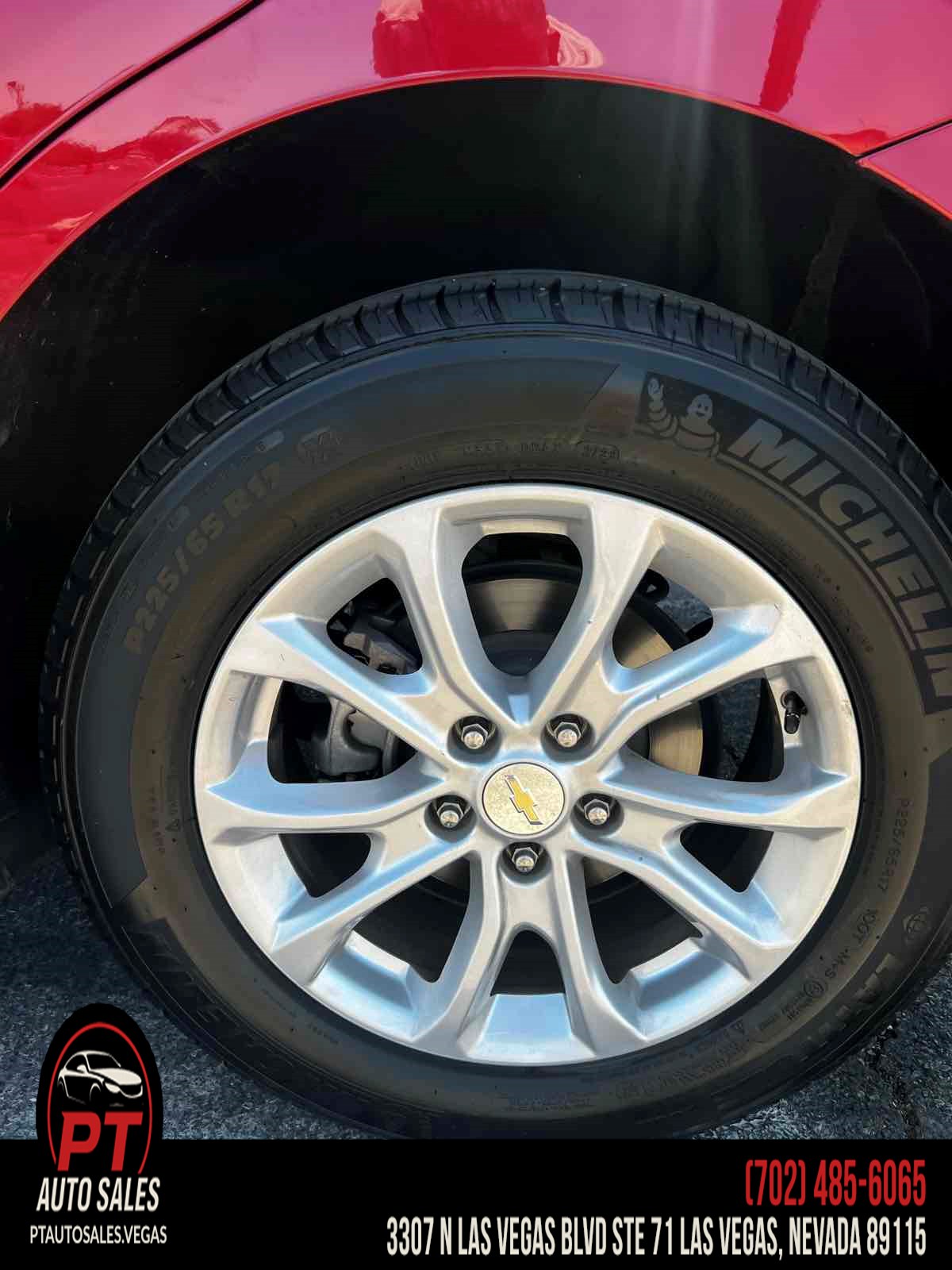 Photo 18 of this Chevrolet Equinox