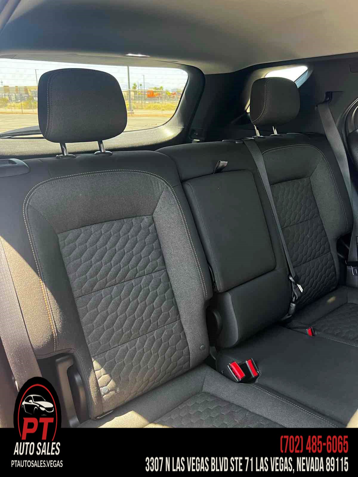 Photo 11 of this Chevrolet Equinox