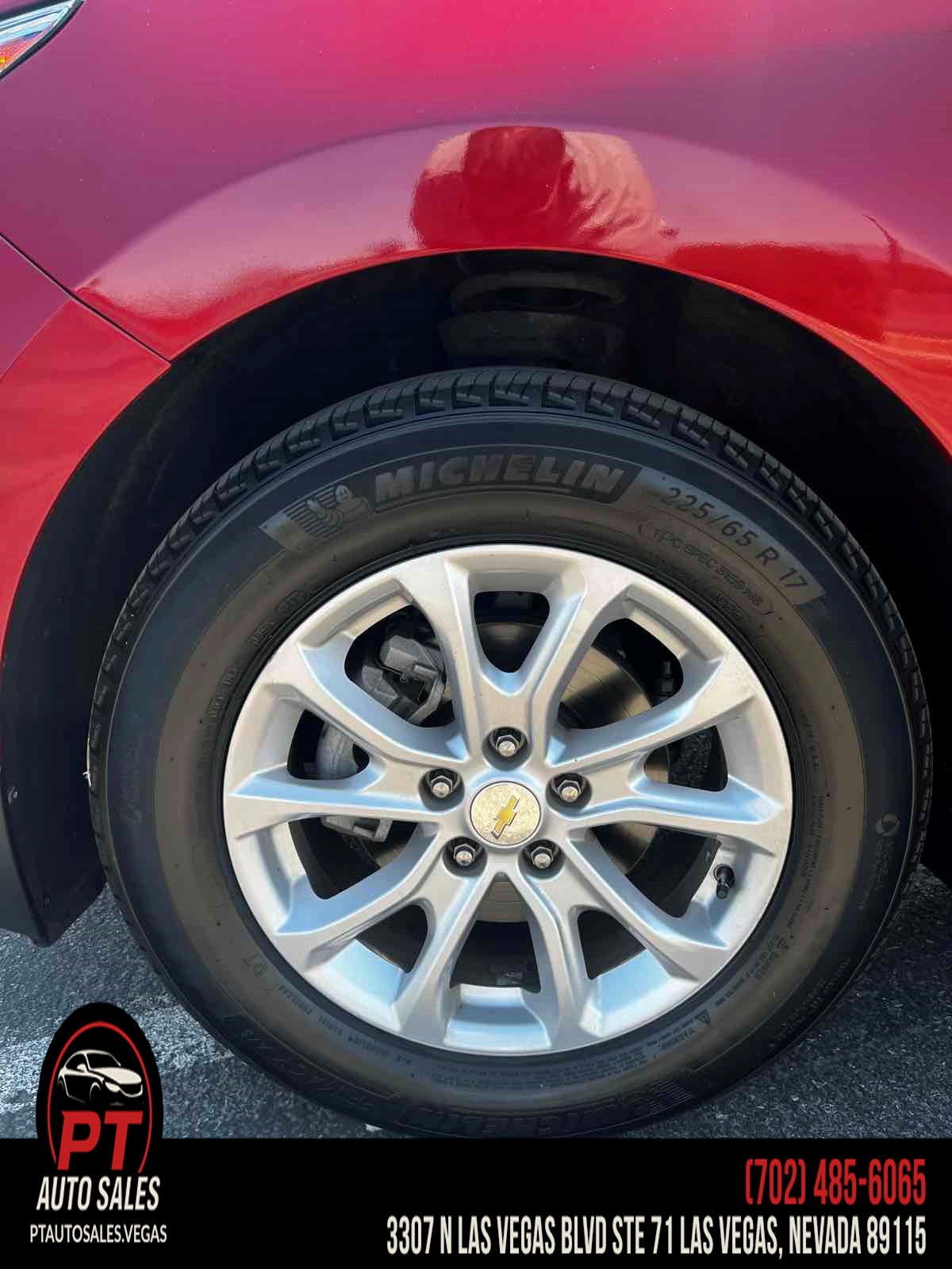 Photo 17 of this Chevrolet Equinox