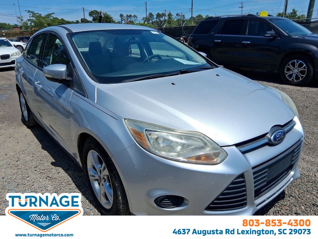 2014 Ford Focus Sedan SE's photo