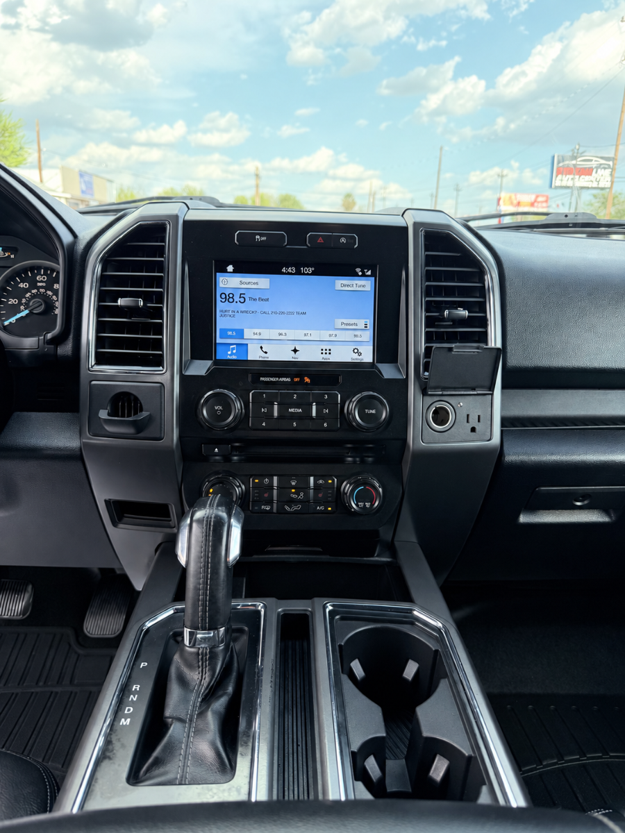 Photo 2 of this Ford F-150
