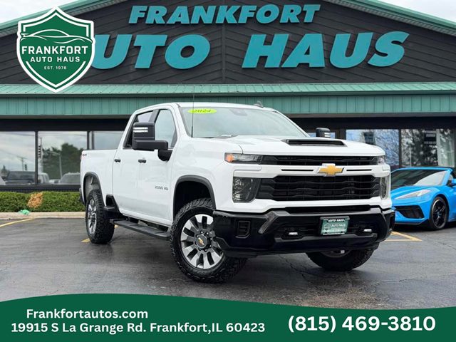Summit White 2024 Chevrolet Silverado 2500HD Pickup Truck Four-Wheel Drive Automatic